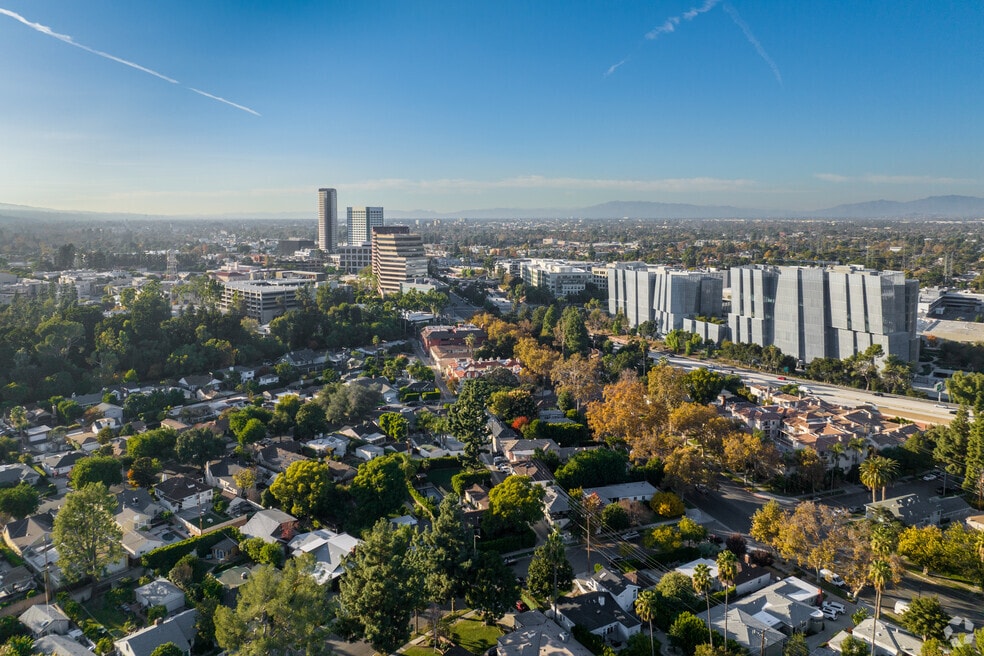 Burbank_1001489_EF_081525_FINAL