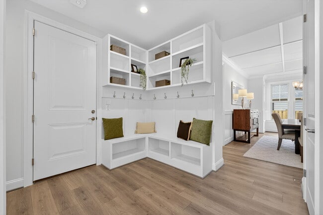 9350 Tovito Dr unit 37821569, Fairfax, VA 22031 - photo 7