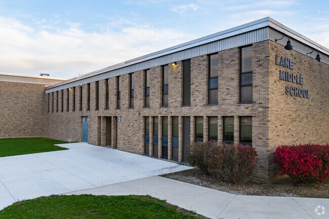 Lane Middle School is a public school in Fort Wayne.