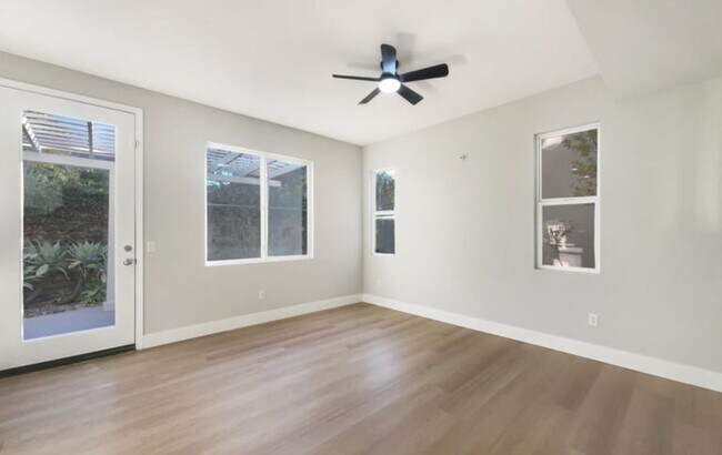 24130 Tango Dr, Valencia, CA 91354 - photo 7