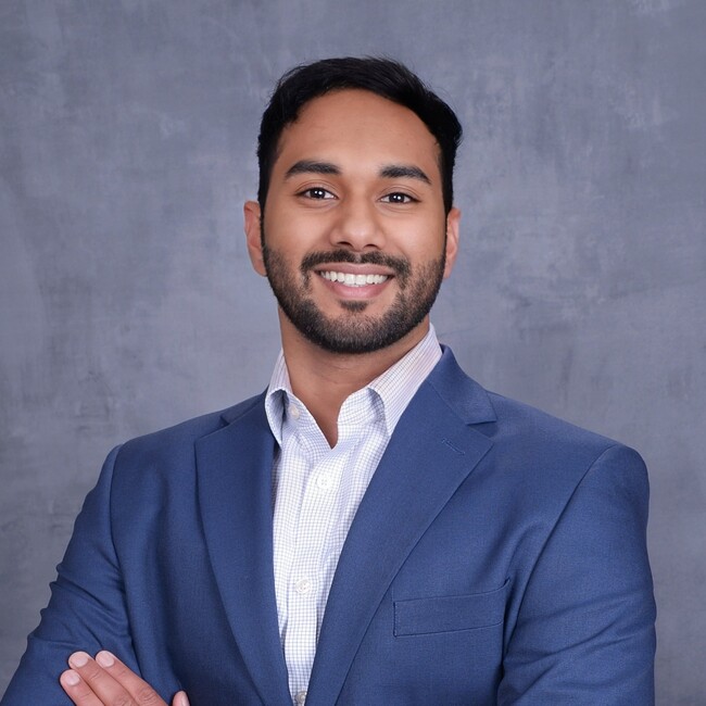 Agent Photo