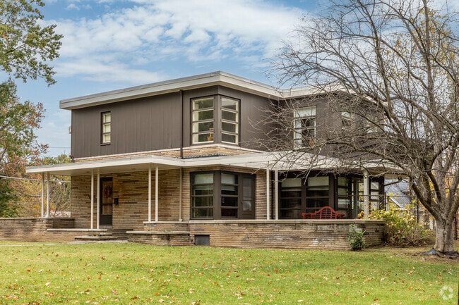 In Union, a handful of custom contemporary homes can be found.