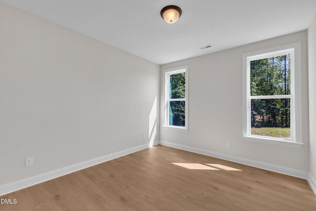 131 E Victoria Ridge Dr, Selma, NC 27576 - photo 7