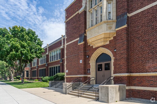 Pasteur Elementary School has an overall Niche grade of C plus.
