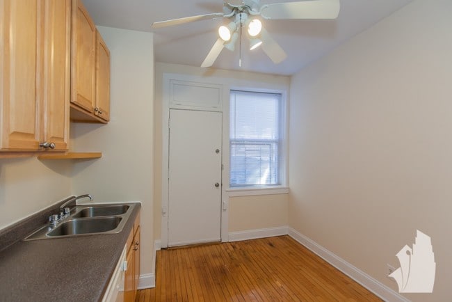 859 W Cornelia Ave unit 857-3S, Chicago, IL 60657 - photo 4