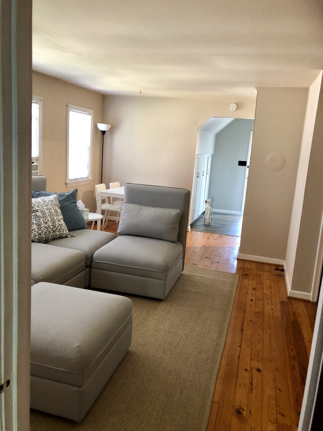 512 Winchester Ave Unit Upper, Saint Joseph, MI 49085
