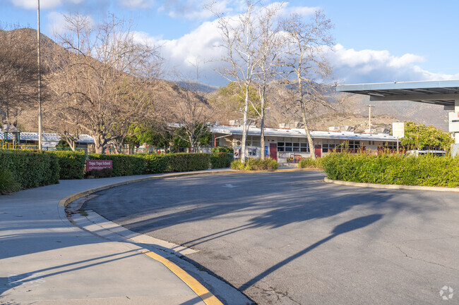 Topa Topa Elementary in the Ojai Valley has a total enrollmnent of 241 students.