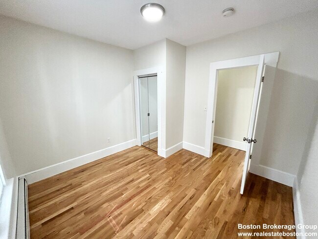 11 Elder St unit 1, Dorchester, MA 02125 - photo 6