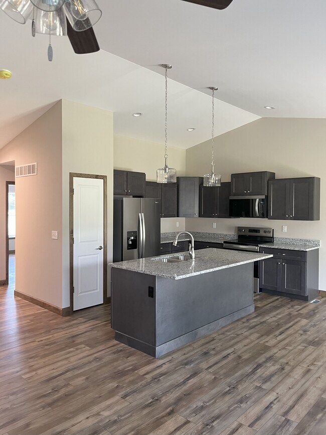 5940 Arrow Ridge Rd unit 211, Fairview Heights, IL 62208 - photo 7