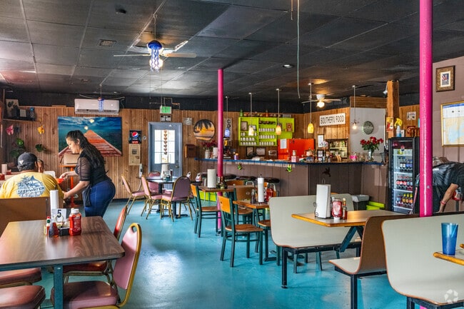 Early Bird Cafe is a local breakfast and lunch spot in Piney.