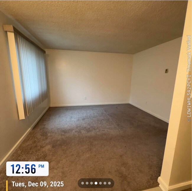 501 Lansing Dr unit 18, Bakersfield, CA 93309 - photo 5