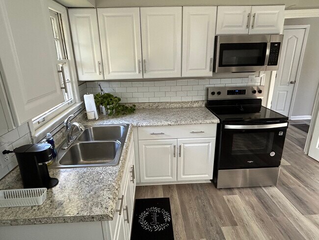 208 Hay St, High Point, NC 27260 - photo 5