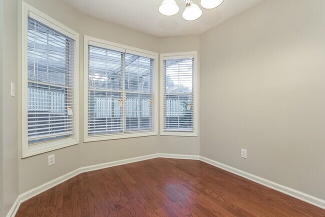 865 Chatham Park Dr SW, Lawrenceville, GA 30046 - photo 5