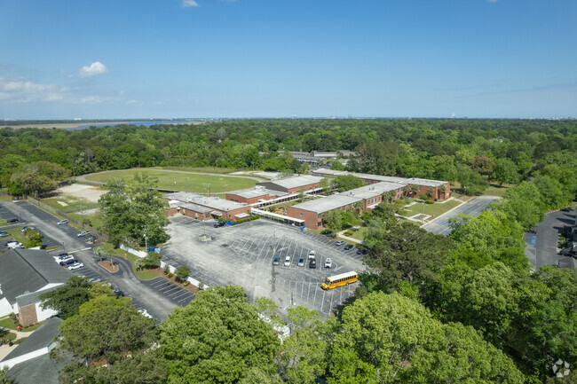 There are great parking spots available at the C.E. Williams Middle School North Campus.