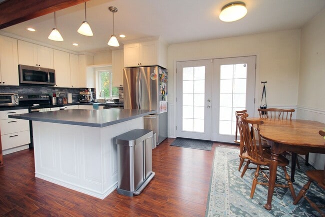 9020 SE Stephens St, Portland, OR 97216 - photo 6