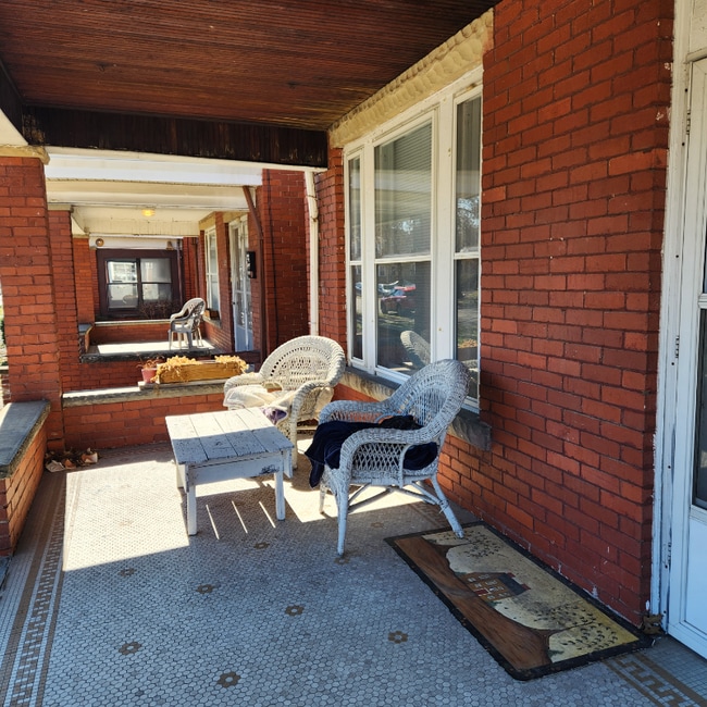 1021 11th St W unit 1021 11th, Huntington, WV 25704 - photo 2