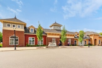 10225 City Walk Dr, Woodbury, MN 55129