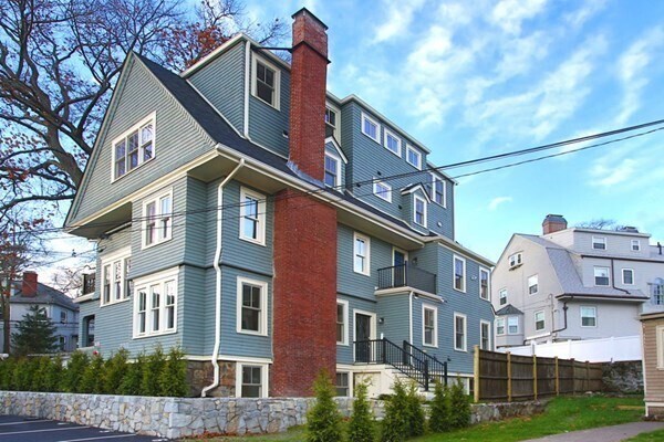 15 Lanark Rd unit 2, Brighton, MA 02135 - photo 2