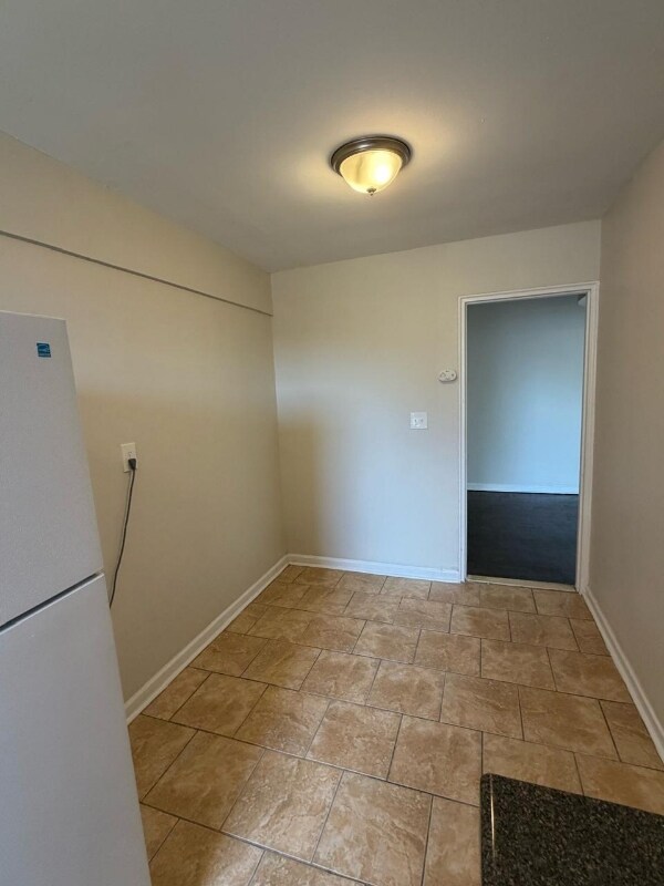 103 Chancellor Ave, Newark, NJ 07112 - photo 5