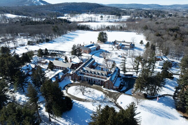 Miss Hall's School is a private all girls school educating young women from grades 9-12.