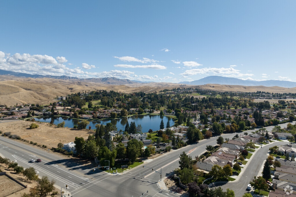 14307 Cotton Ranch Rd, Bakersfield, CA 93306 MLS 202402057