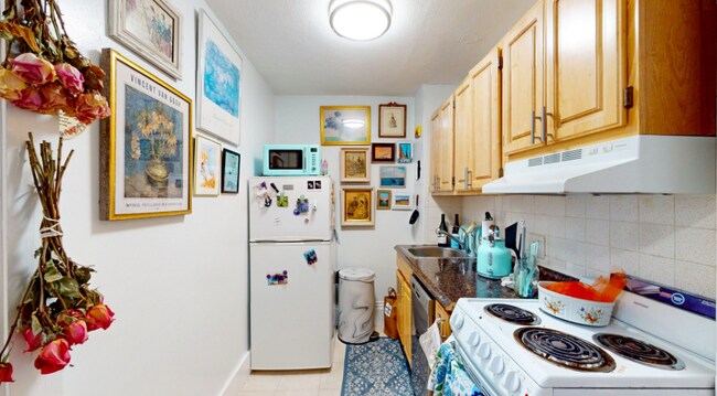 482 Beacon St unit 397-4R, Boston, MA 02115 - photo 2