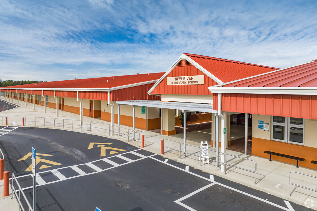 New River Elementary has a student-teacher ratio of 13 to 1.