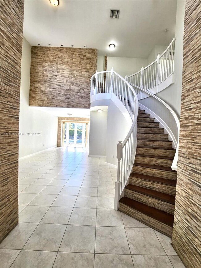 2240 SE 19th Ave, Homestead, FL 33035 - photo 3