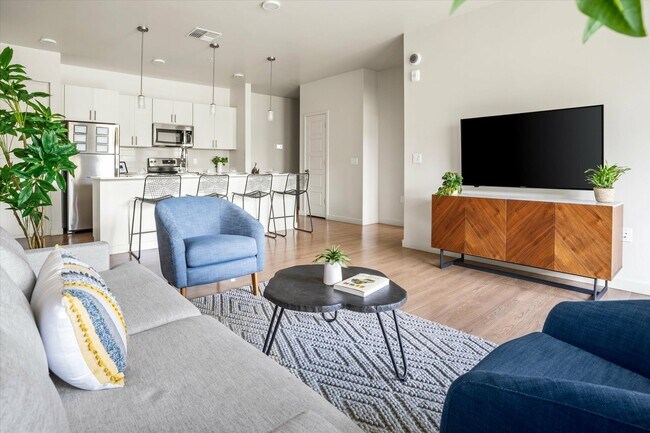 Acero at Algodon Center, Phoenix, AZ 85037 - photo 4