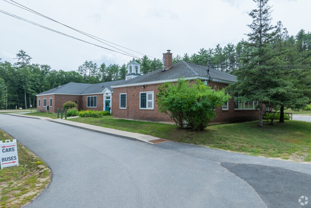 The New Hampton Community schools serves just over 100 students.