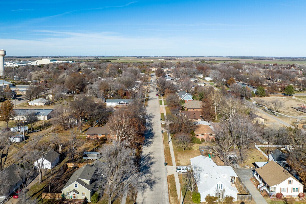 Neighborhood_542680_Hesston_3-12-24_JSv4