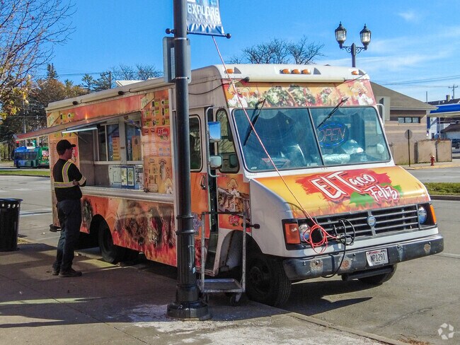 El Taco Feliz also operates a food truck.
