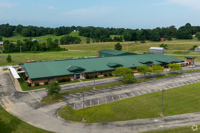 Whitesville Elementary School scored an overall B on niche.com.
