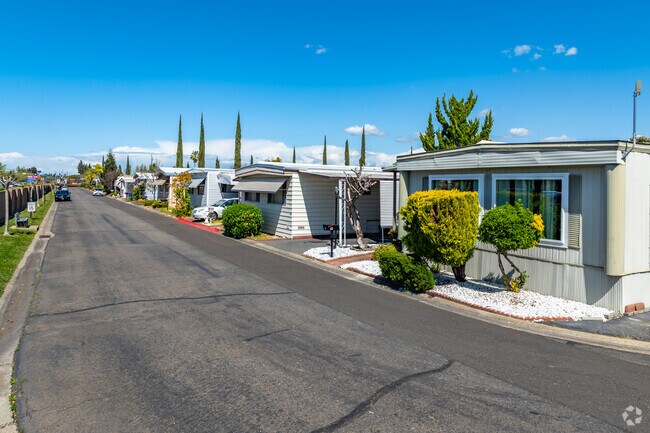 The Mobil Country Club in Walnut Wood is an aged 55 and up manufactured home community.