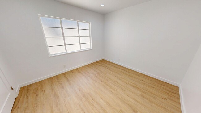 Welcome Home || Newly Upgraded WeHo Apt || FREE RENT!, West Hollywood, CA 90046 - photo 5