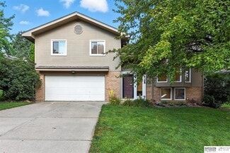 1516 N 144th Avenue Cir, Omaha, NE 68154