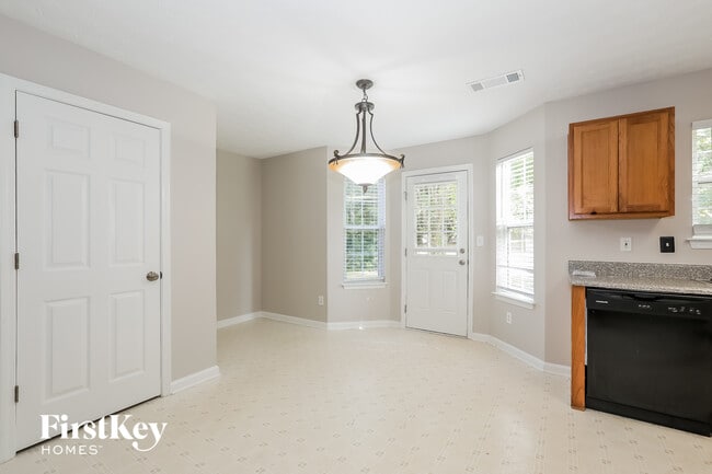 7008 Setters Way, Lithonia, GA 30038 - photo 4