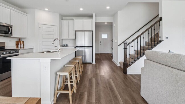 262 Snow Drop Ln, Elgin, IL 60124 - photo 3