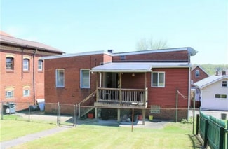 225 W 10th Ave, Tarentum, PA 15084