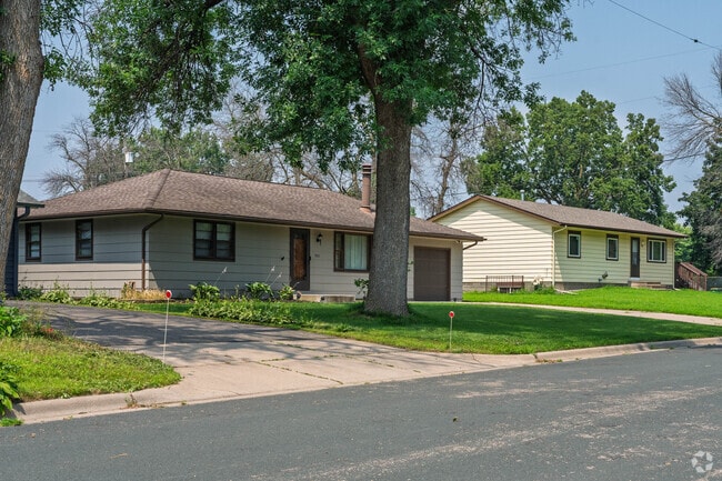 Riverside properties in Riverwood command premium prices from $500,000 to $700,000, where the Mississippi River flows directly past some residents' backyards in this desirable location.