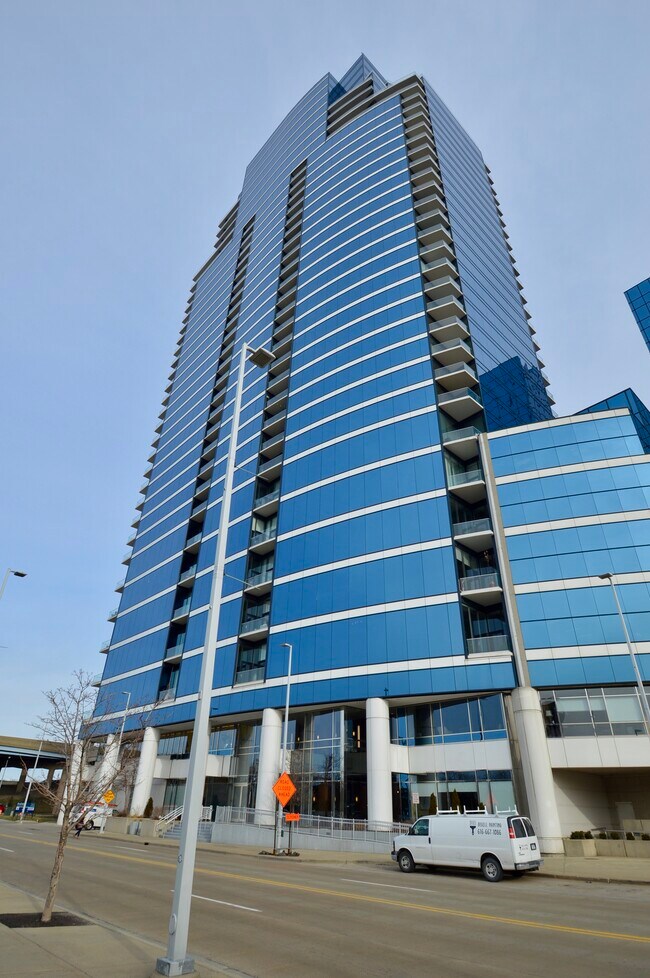 335 Bridge St NW Unit 2605, Grand Rapids, MI 49504