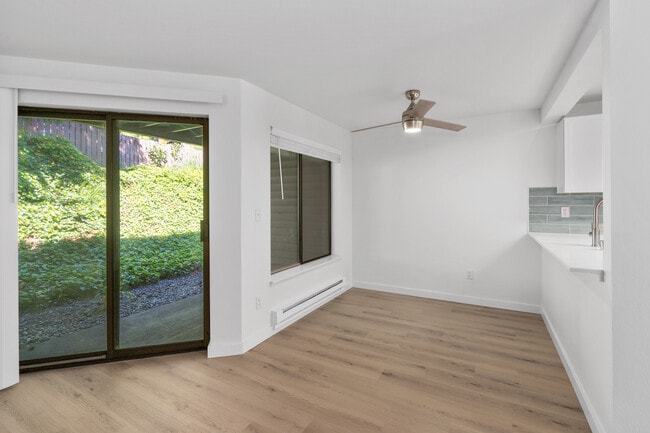 Cedardale, Federal Way, WA 98023 - photo 7