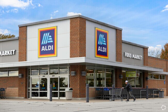 ALDI offers affordable groceries minutes from Fremont Hills.