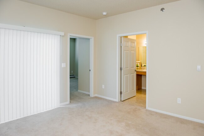 Crossings at Water's Edge, Moorhead, MN 56560 - photo 3