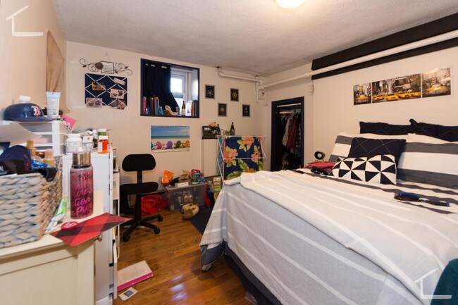 76 Egmont St unit 5, Brookline, MA 02446 - photo 7