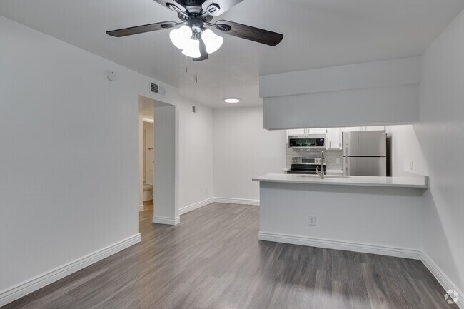 1BR, 1BA - 580SF - Living Room/Kitchen