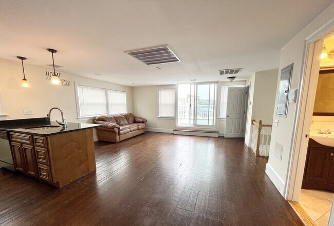 178 Hillside St unit 1, Roxbury Crossing, MA 02120 - photo 5