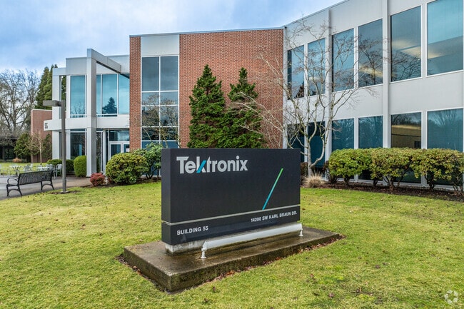 Tech industry employers like Tektronix make up a large part of Aloha's job market.