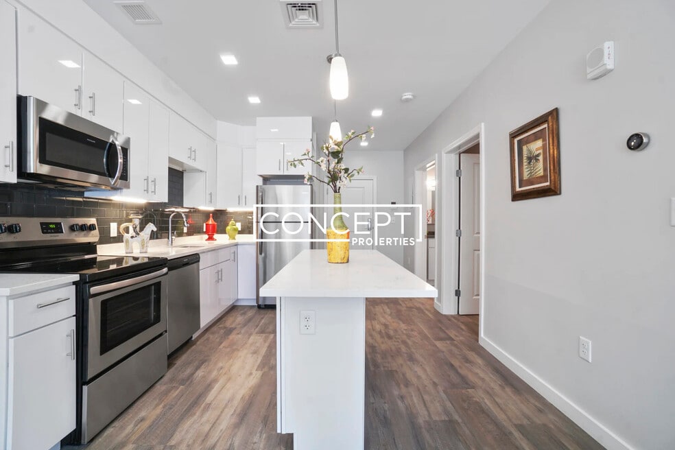 98 Bishop Allen Dr unit 402B, Cambridge, MA 02139 - photo 1