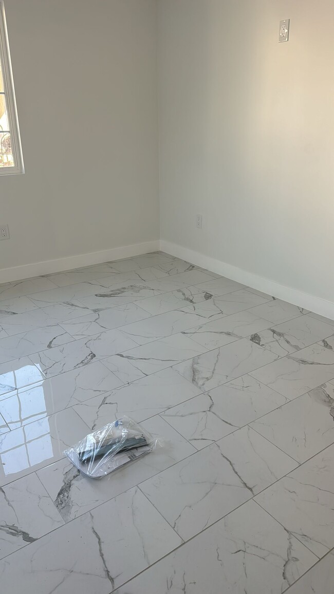 8612 Stewart And Gray Rd, Downey, CA 90241